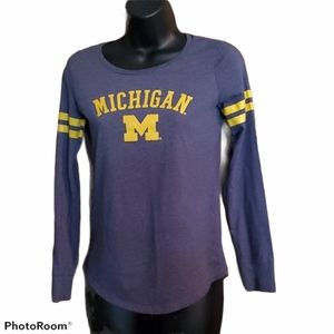 National Collegian U of M Shirt XL